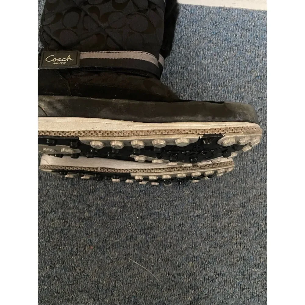 Coach Mariette women 8.5 side zipper boot with fur lining black